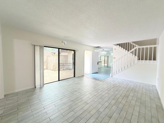 710 7th Lane, Palm Beach Gardens, FL 33418