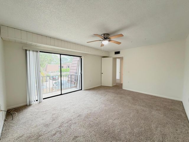 710 7th Lane, Palm Beach Gardens, FL 33418