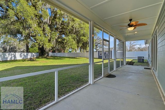 9 Palmer Place Lane NE, Ludowici, GA 31316