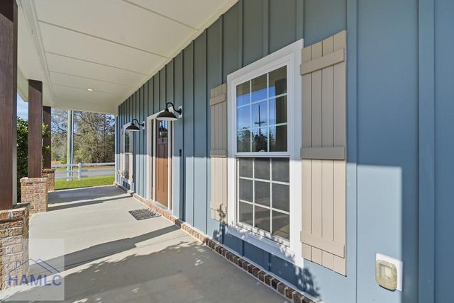 9 Palmer Place Lane NE, Ludowici, GA 31316