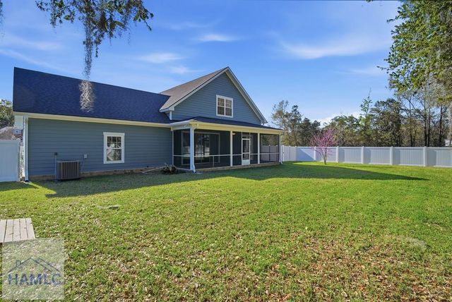 9 Palmer Place Lane NE, Ludowici, GA 31316