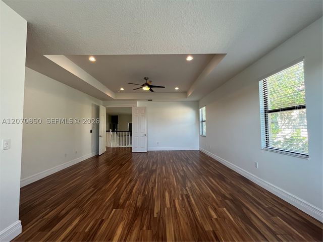 8248 Lost Creek Ln, Delray Beach, FL 33446