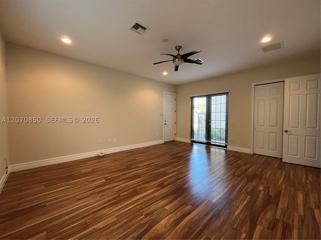 8248 Lost Creek Ln, Delray Beach, FL 33446