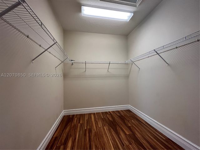 8248 Lost Creek Ln, Delray Beach, FL 33446
