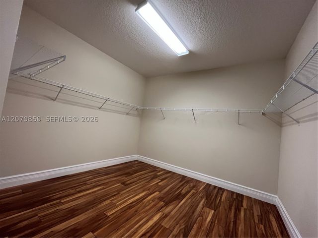 8248 Lost Creek Ln, Delray Beach, FL 33446