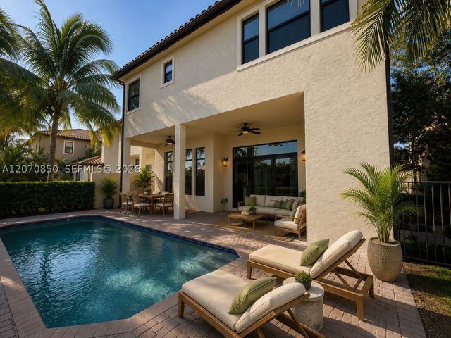 8248 Lost Creek Ln, Delray Beach, FL 33446
