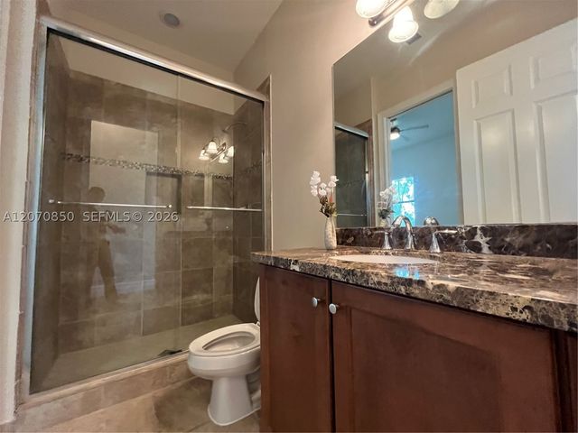8248 Lost Creek Ln, Delray Beach, FL 33446