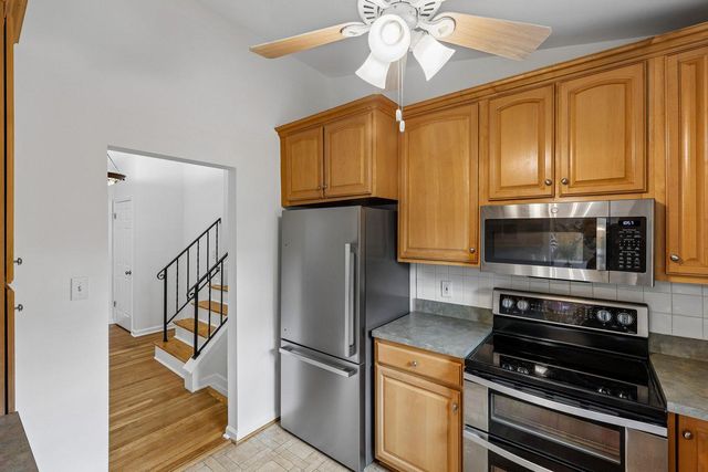 11781 COTTON MILL DR, Woodbridge, VA 22192