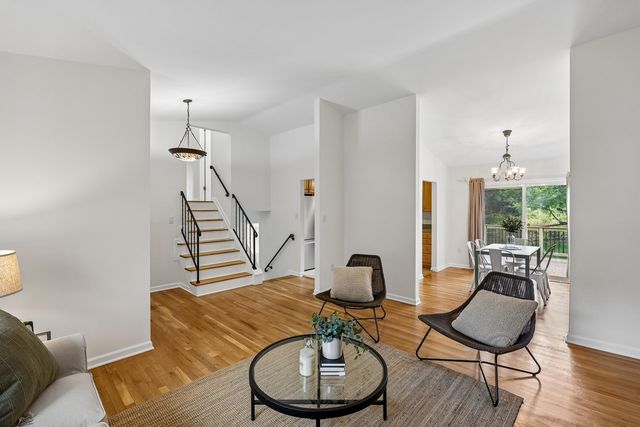 11781 COTTON MILL DR, Woodbridge, VA 22192