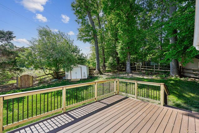 11781 COTTON MILL DR, Woodbridge, VA 22192
