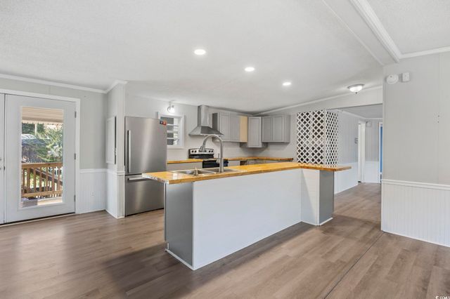 4221 Blake Rd., Myrtle Beach, SC 29588