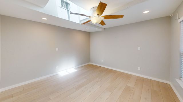 2010 N Locust Street, Denton, TX 76209