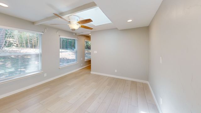 2010 N Locust Street, Denton, TX 76209