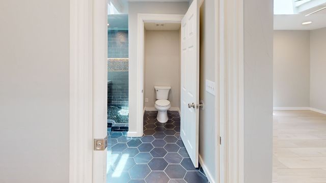 2010 N Locust Street, Denton, TX 76209