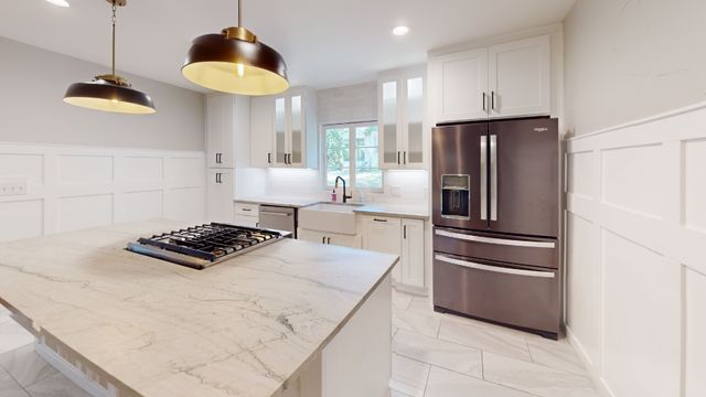 2010 N Locust Street, Denton, TX 76209