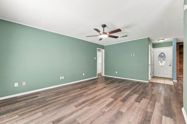 6800 Echo Hill Drive, Watauga, TX 76148