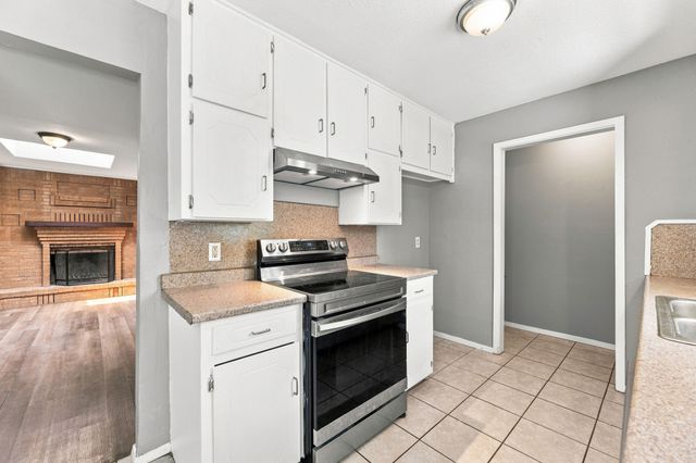 6800 Echo Hill Drive, Watauga, TX 76148