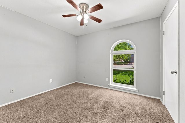 6800 Echo Hill Drive, Watauga, TX 76148