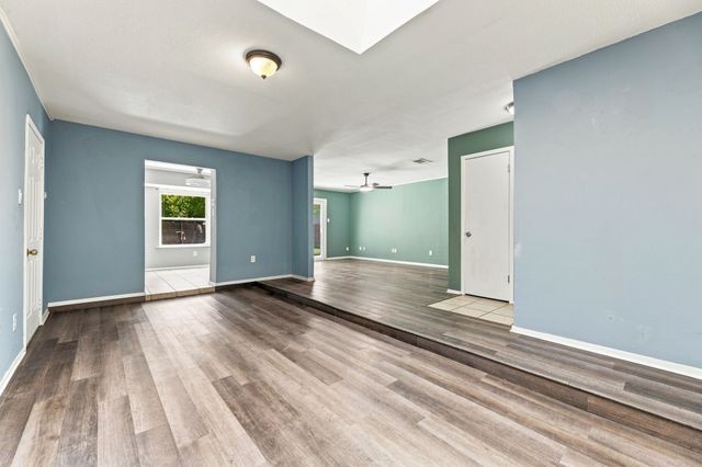 6800 Echo Hill Drive, Watauga, TX 76148