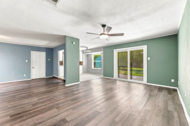 6800 Echo Hill Drive, Watauga, TX 76148