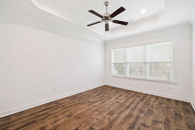 65 Laurel Oaks Drive, Freeport, FL 32439