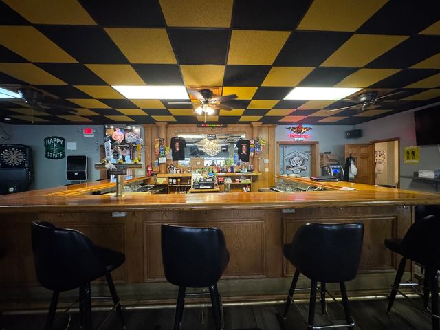 220 N Pine Street, Davenport, IA 52802