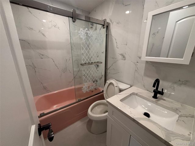71-34 Kissena Boulevard 3, Flushing, NY 11367