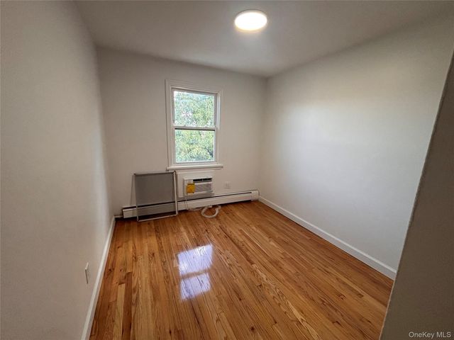 71-34 Kissena Boulevard 3, Flushing, NY 11367