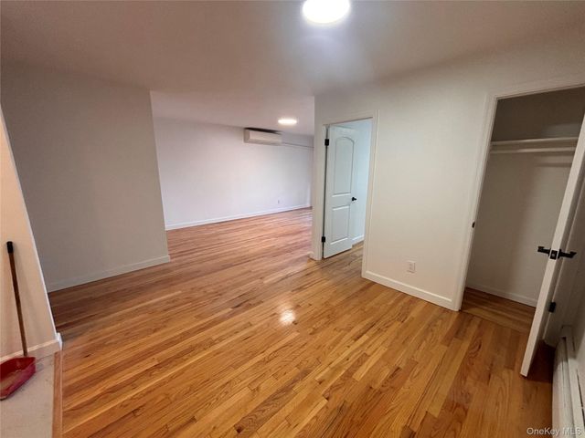 71-34 Kissena Boulevard 3, Flushing, NY 11367