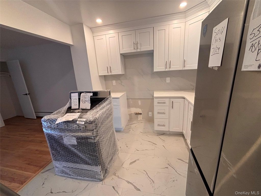 71-34 Kissena Boulevard 3, Flushing, NY 11367