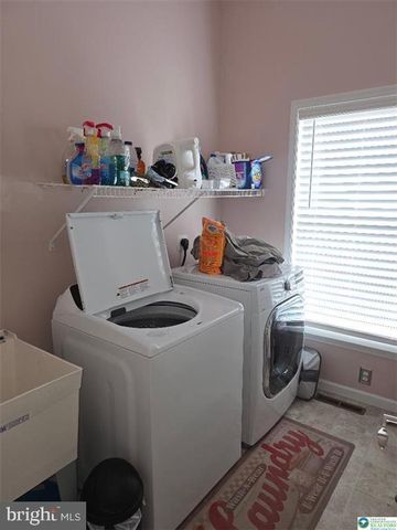 1206 SHILOH RD, Allentown, PA 18106