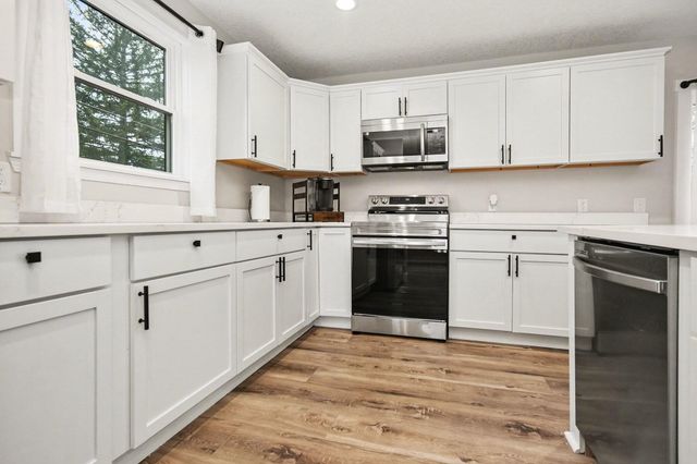 5317 Stellhorn Road, Fort Wayne, IN 46815