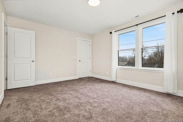 5317 Stellhorn Road, Fort Wayne, IN 46815