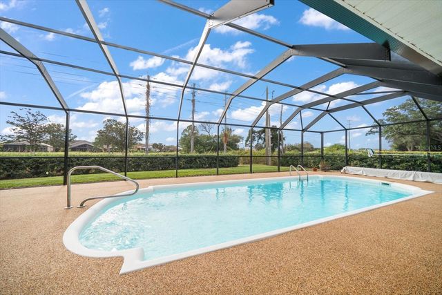 7574 CUMBERLAND COURT, Seminole, FL 33777