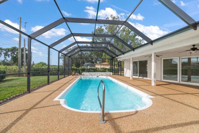 7574 CUMBERLAND COURT, Seminole, FL 33777