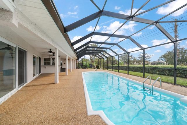 7574 CUMBERLAND COURT, Seminole, FL 33777