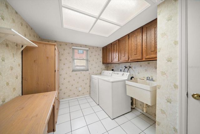 7574 CUMBERLAND COURT, Seminole, FL 33777