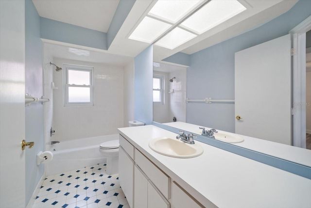 7574 CUMBERLAND COURT, Seminole, FL 33777