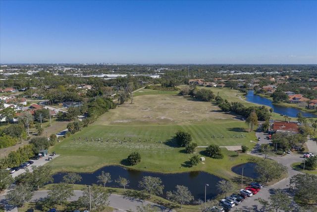 7574 CUMBERLAND COURT, Seminole, FL 33777