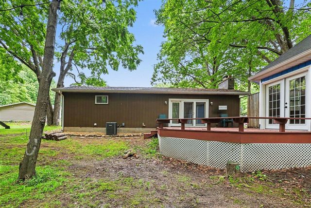 17700 Thornapple Drive, Spring Lake, MI 49456
