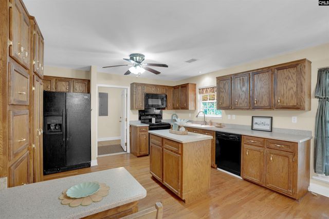 195 Wild Turkey Lane, Camden, SC 29020