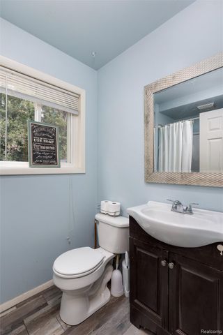 28670 Zellmer Street, Romulus, MI 48174