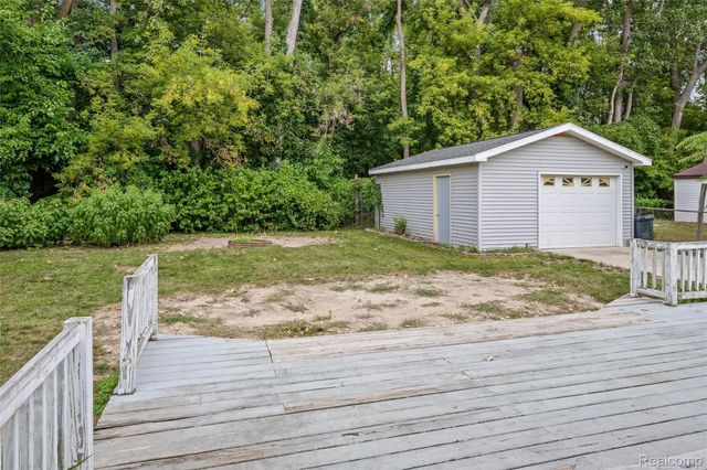 28670 Zellmer Street, Romulus, MI 48174