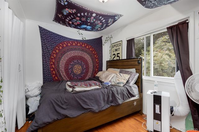 28670 Zellmer Street, Romulus, MI 48174