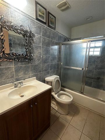 910 W RICH DRIVE, Mount Dora, FL 32757