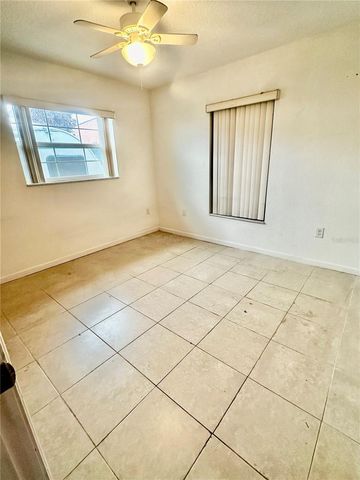 910 W RICH DRIVE, Mount Dora, FL 32757