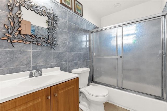 910 W RICH DRIVE, Mount Dora, FL 32757