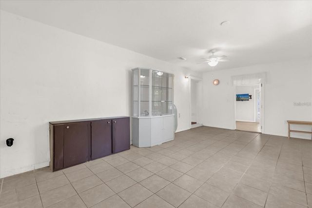 910 W RICH DRIVE, Mount Dora, FL 32757