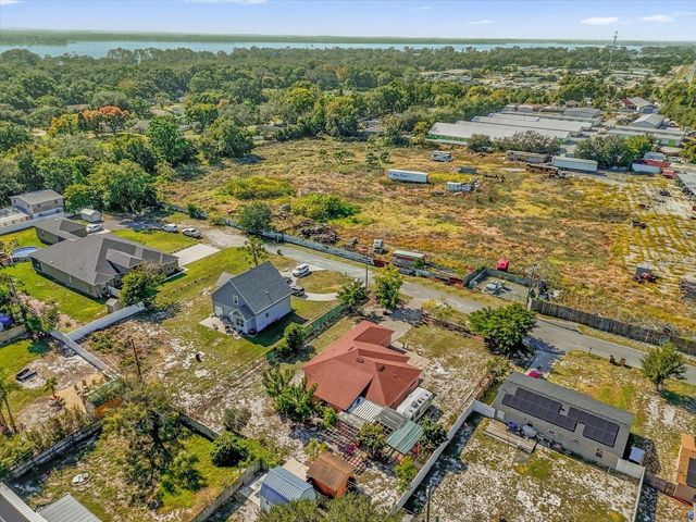 910 W RICH DRIVE, Mount Dora, FL 32757