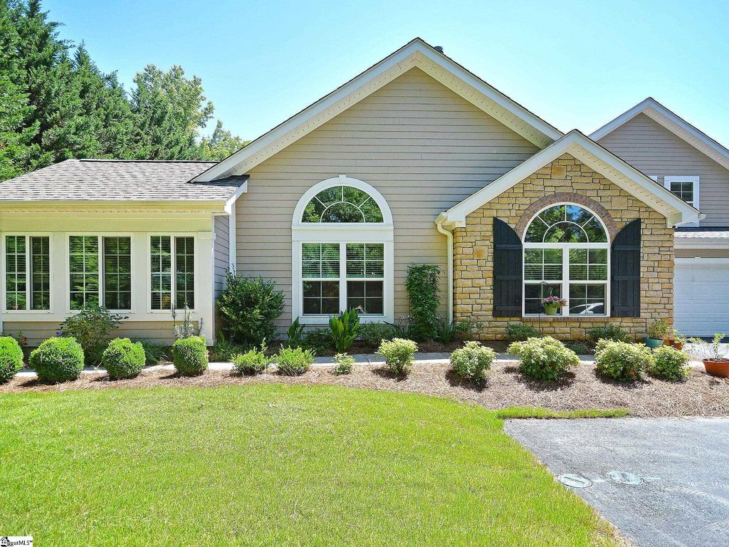 215 Sunset Glory Lane, Greenville, SC 29617